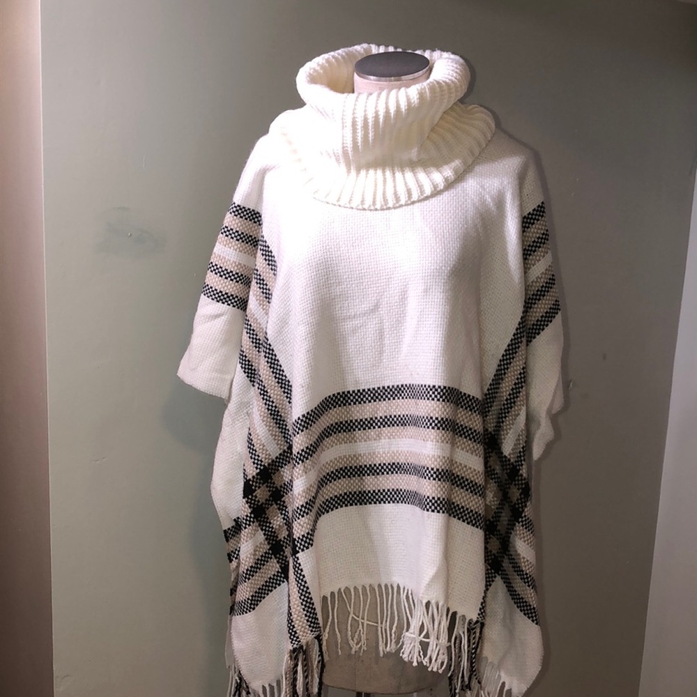 Johnston and Murphy women’s poncho - Picture 1 of 5